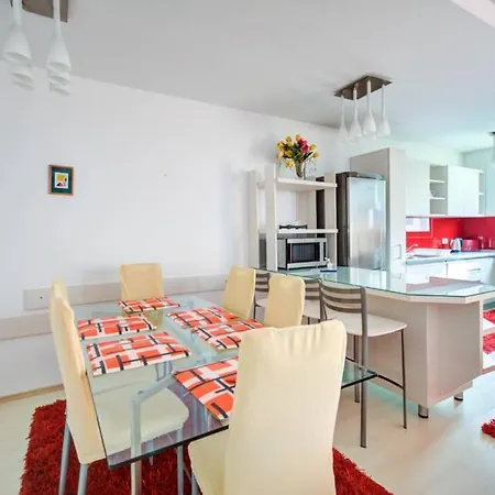 - North Area View Residences - 3 Bedrooms - Herastrau - Baneasa Szálloda Bukarest