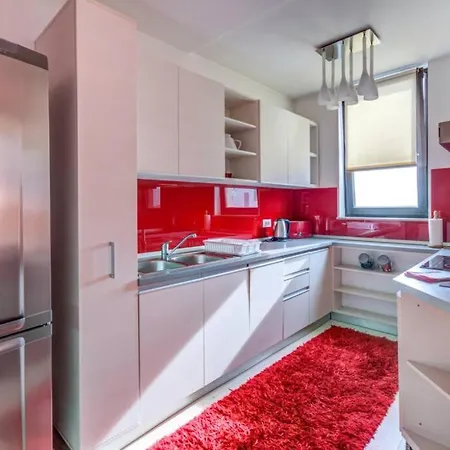 - North Area View Residences - 3 Bedrooms - Herastrau - Baneasa ホテル