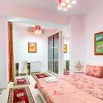 - North Area View Residences - 3 Bedrooms - Herastrau - Baneasa Hotel *